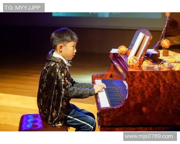 足球缠绕胆的奇妙旅程探索运动精神与团队协作的深刻内涵